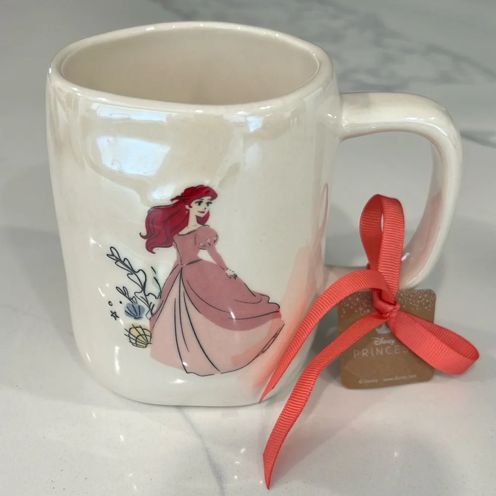 👑Cute. Rae Dunn PRINCESS MUG.